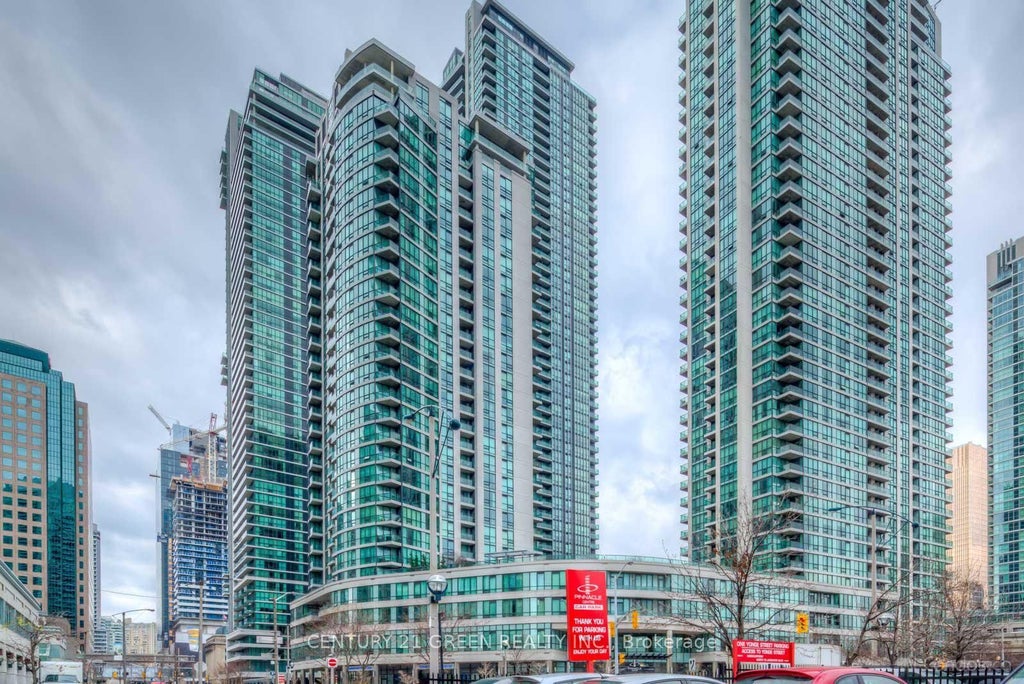 Photo of 16 Yonge Street #1505, Toronto, ON M5E 2A1 (MLS # C14134946)