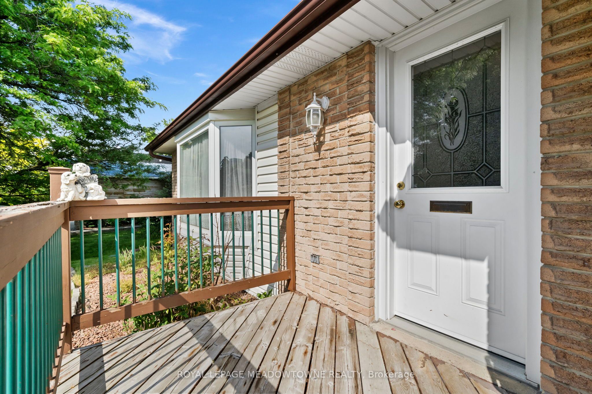 761 Banting Court
