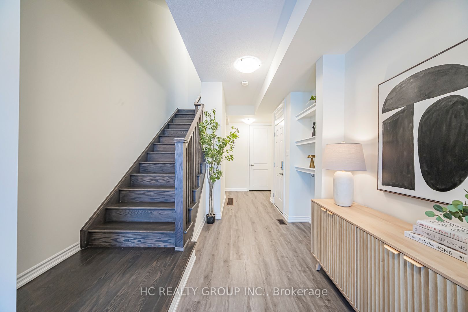 82 Thomas Frisby Jr Crescent