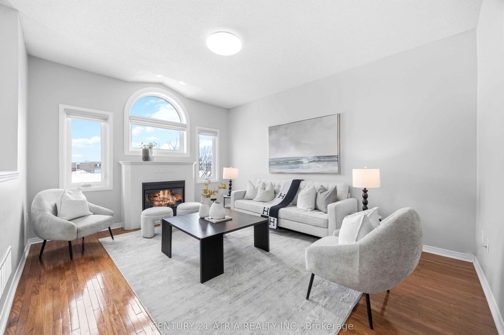 Photo of 33 Eddington Place, Vaughan, ON L6A 3P7 (MLS # N12811932)