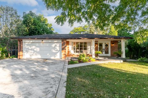 1242 Forestwood Drive Mississauga ON L5C 1J1