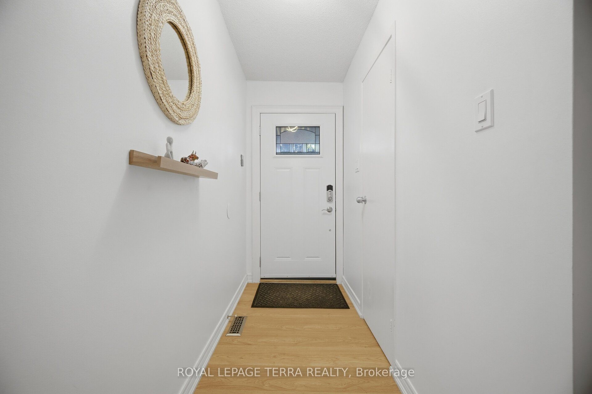 1951 Rathburn Road E 138