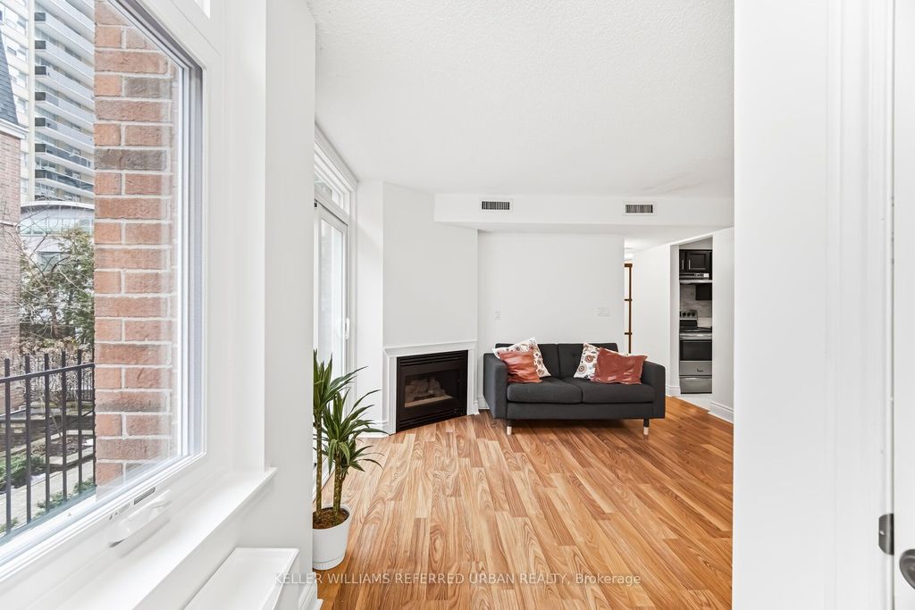 Photo of 83 Lillian Street #25, Toronto, ON M4S 2H7 (MLS # C13142948)