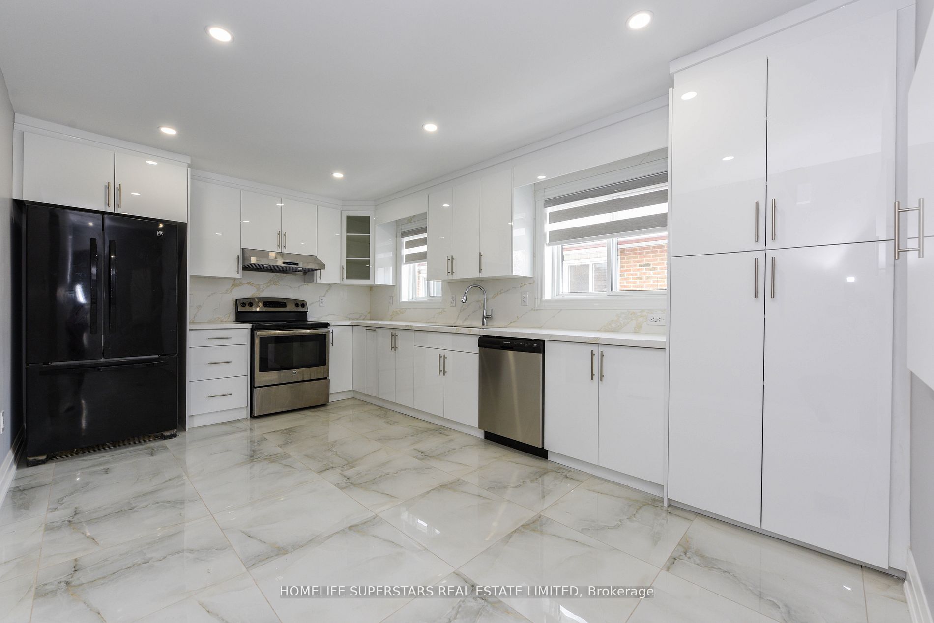 47 Jade Crescent Main Floor