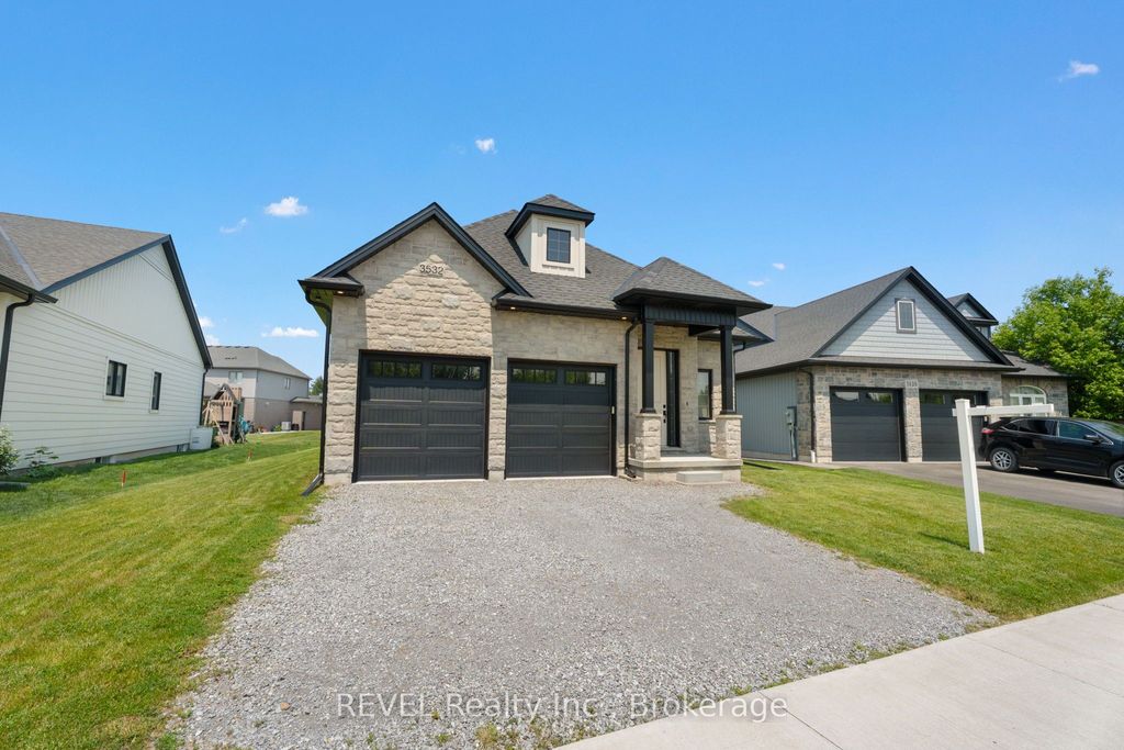 Photo of 3532 Canfield Crescent, Fort Erie, ON L0S 1S0 (MLS # X12436800)