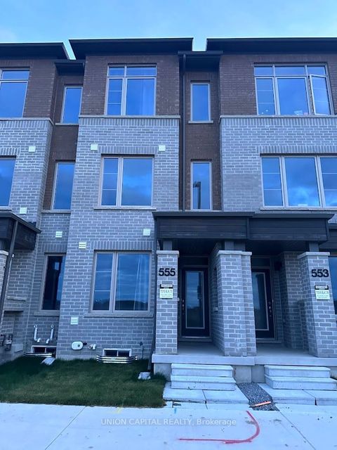 555 Vine Cliff Boulevard Markham ON L6C 3N4