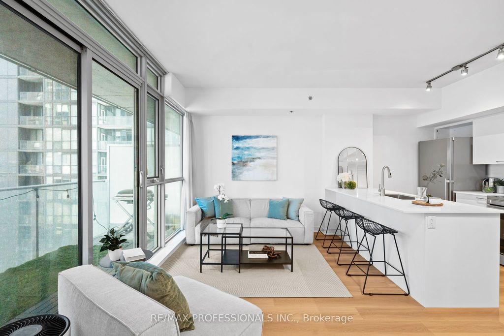 Photo of 375 King Street W #1505, Toronto, ON M5V 1K5 (MLS # C12801174)