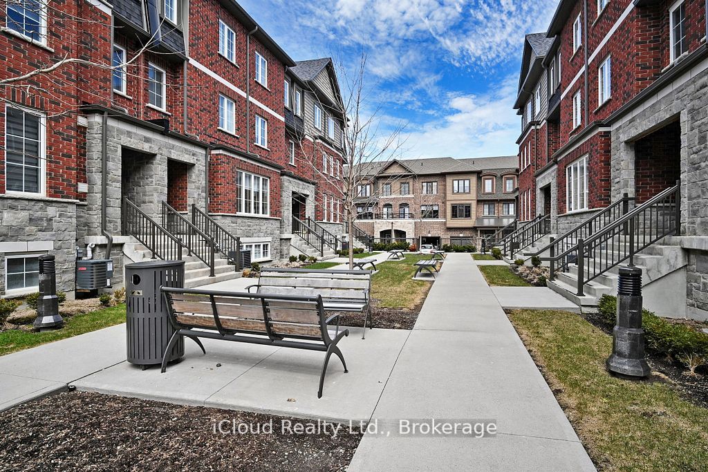 445 Ontario Street S 110