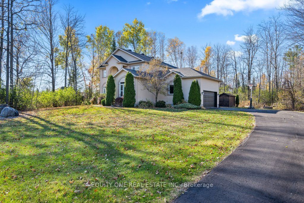 Photo of 133 Arbourbrook Boulevard, Carp - Huntley Ward, ON K0A 1L0 (MLS # X13125516)