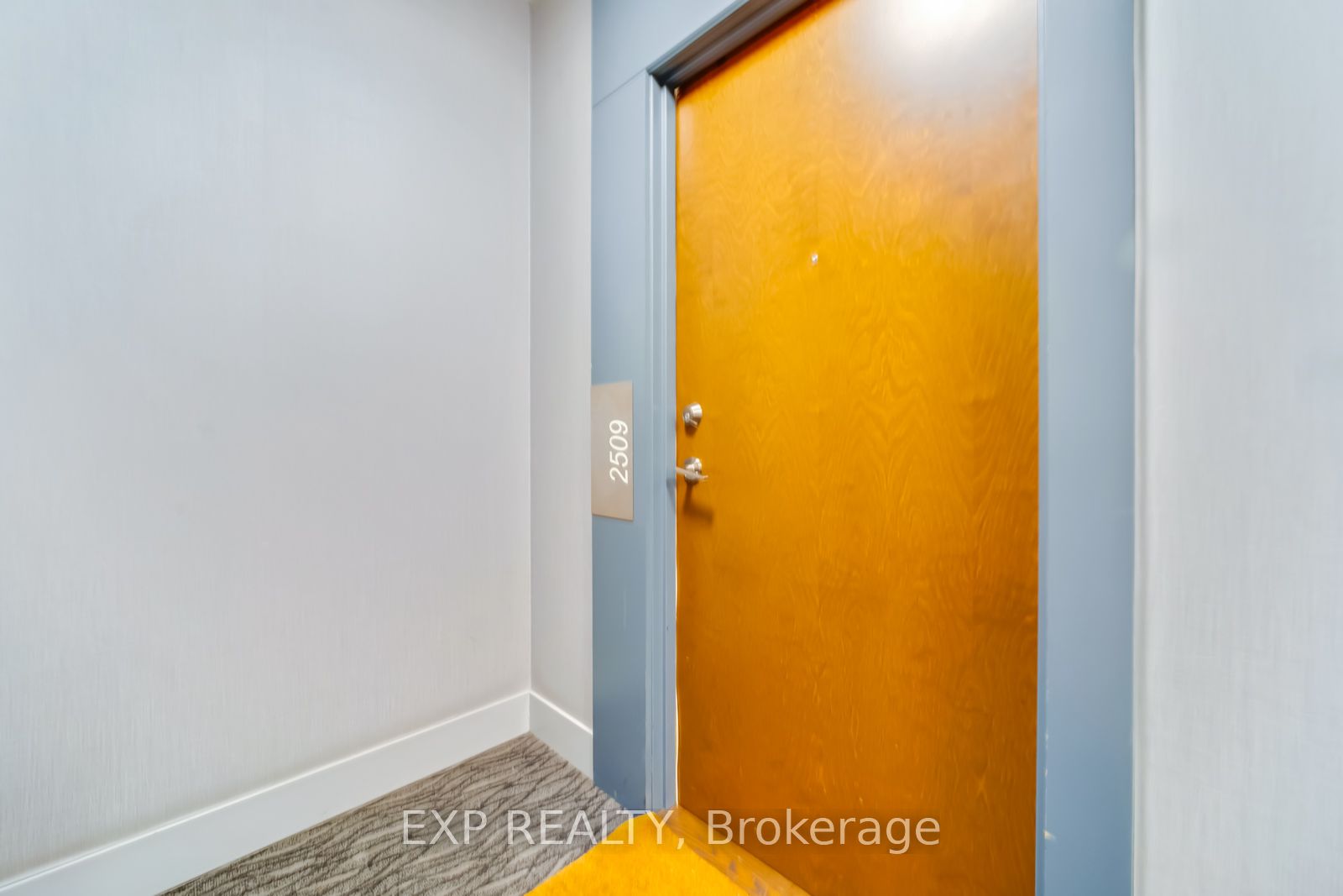 2212 Lake Shore Boulevard W 2509