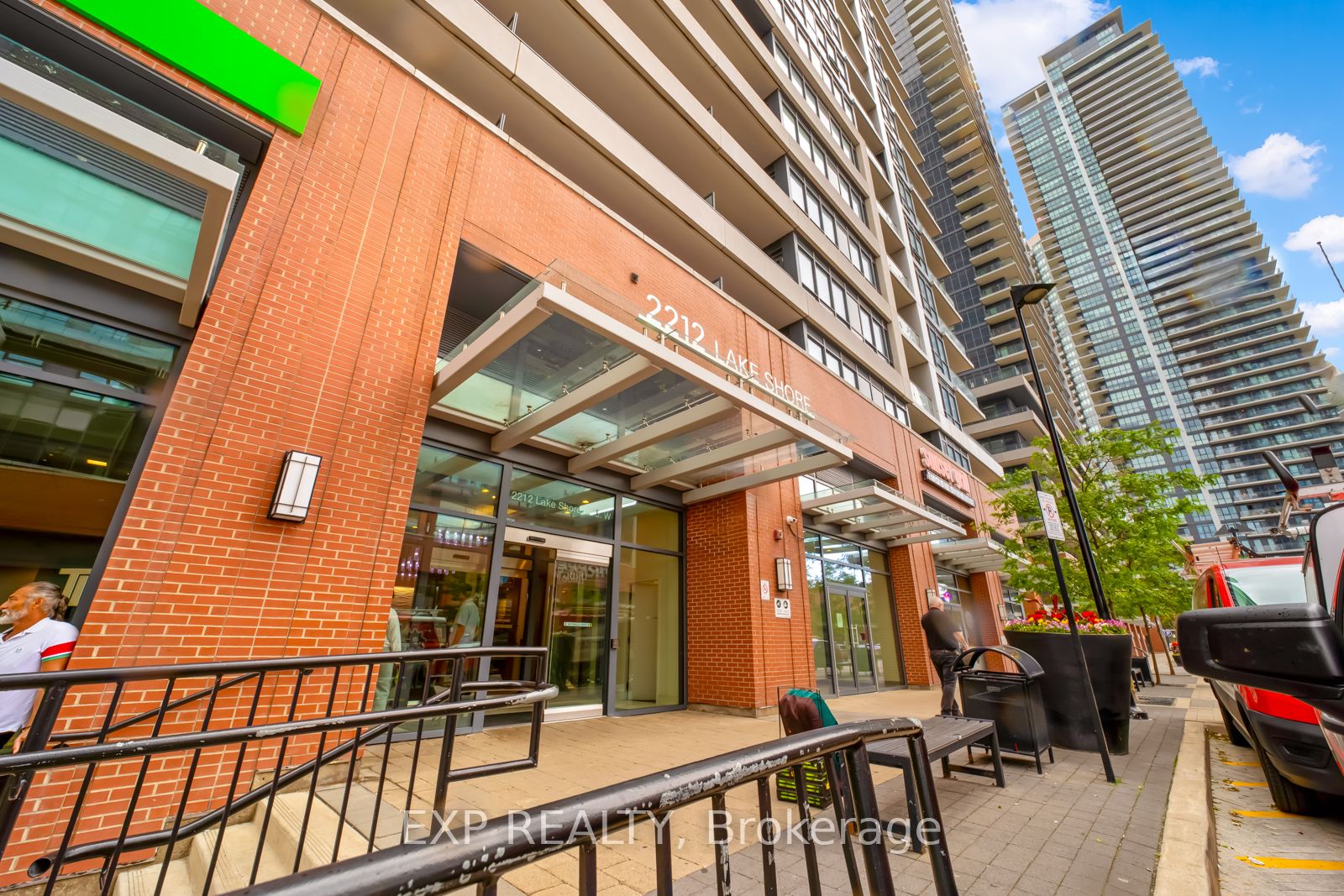 2212 Lake Shore Boulevard W 2509