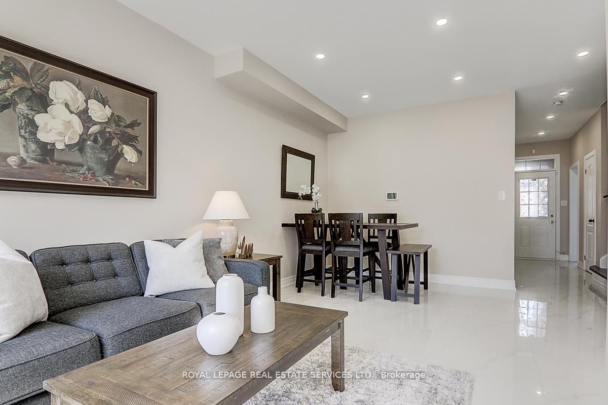 17 Venture Avenue