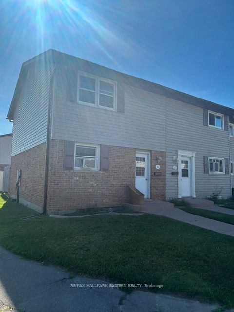 Photo of 996 Sydenham Road #32, Peterborough, ON K9J 7V7 (MLS # X13539702)