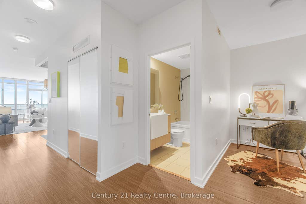 Photo of 21 Iceboat Terrace #3307, Toronto, ON M5V 4A9 (MLS # C13641624)