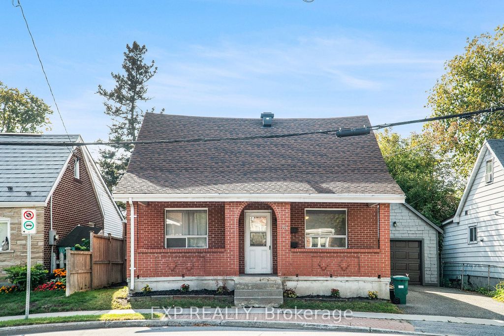 Photo of 566 Kirkwood Avenue, Westboro - Hampton Park, ON K1Z 5X4 (MLS # X12948418)