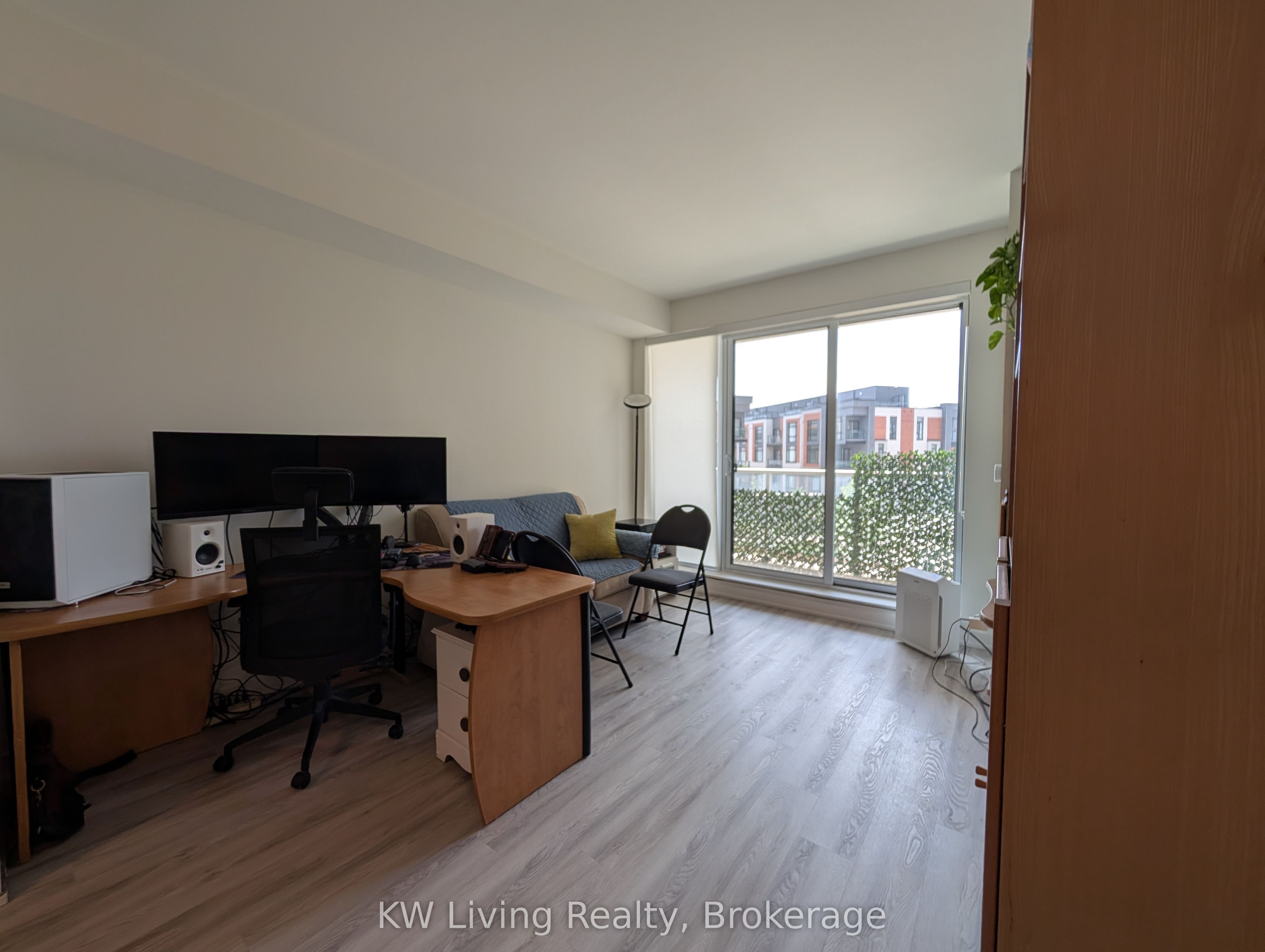 6 David Eyer Road 218