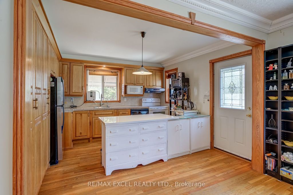 Photo of 45 Stanmills Road, Toronto, ON M8Z 1Y1 (MLS # W12454312)