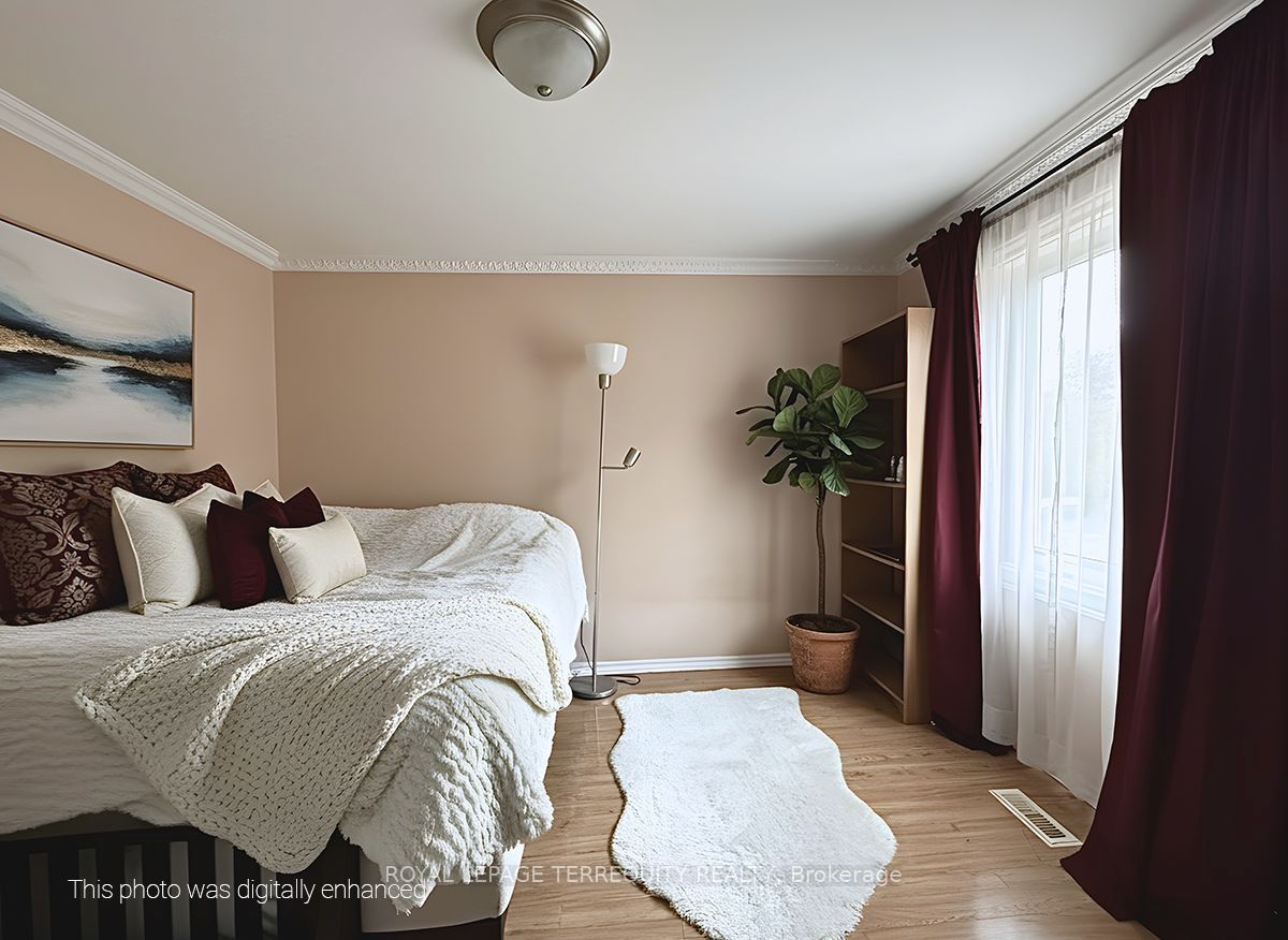 1704 Oberon Crescent