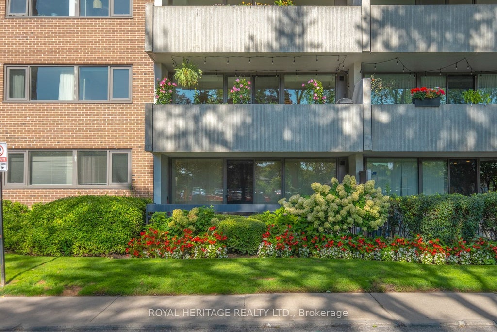 Photo of 260 Scarlett Road #104, Toronto, ON M6N 4X6 (MLS # W13786246)
