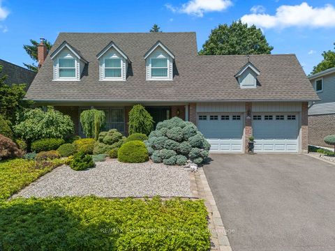 2369 Baccaro Road Oakville ON L6J 5V9