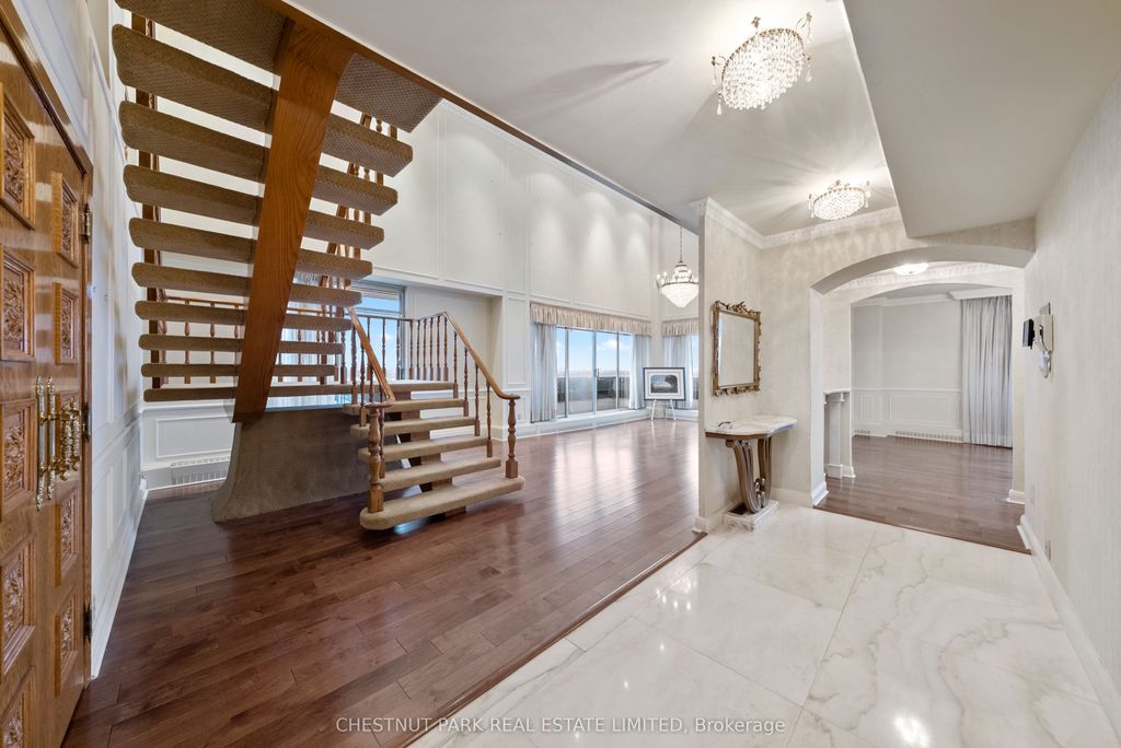 Photo of 2600 Bathurst Street #PH 1, Toronto, ON M6B 2Z4 (MLS # C13583342)