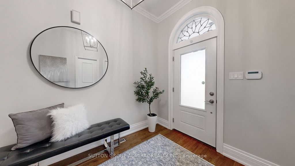 Photo of 60 Baynards Lane, Richmond Hill, ON L4C 9B4 (MLS # N12436059)