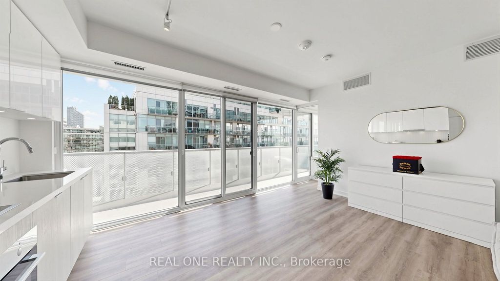 Photo of 15 Queens Quay E #907, Toronto, ON M5E 0C5 (MLS # C12980570)