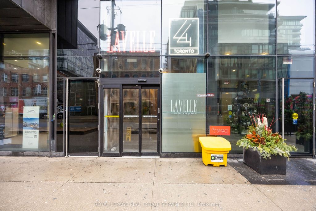 Photo of 629 King Street W #1128, Toronto, ON M5V 0G9 (MLS # C12735194)