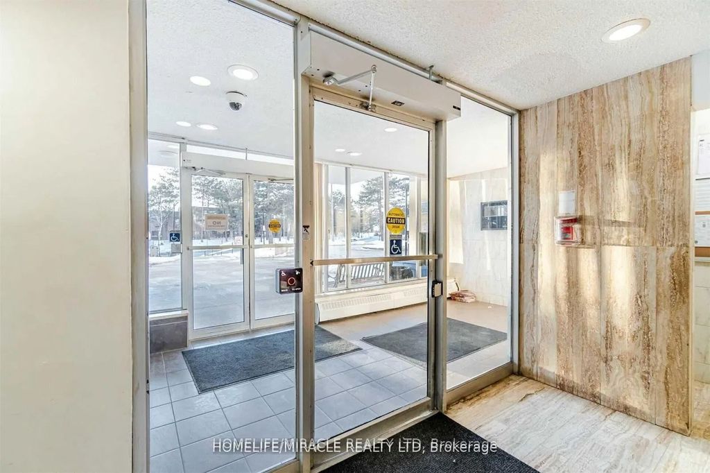 Photo of 335 Driftwood Avenue #909, Toronto, ON M3N 2P3 (MLS # W12977596)