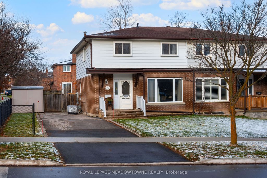 Photo of 40 Joycelyn Drive, Mississauga, ON L5M 1T7 (MLS # W12587456)