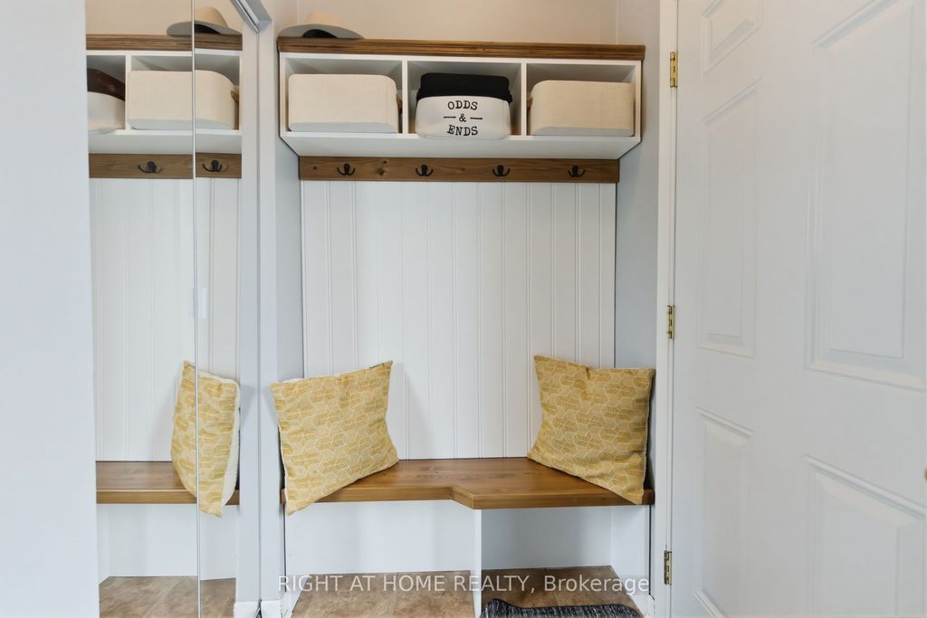 Photo of 303 Garden Street #12, Whitby, ON L1N 3W3 (MLS # E12949032)