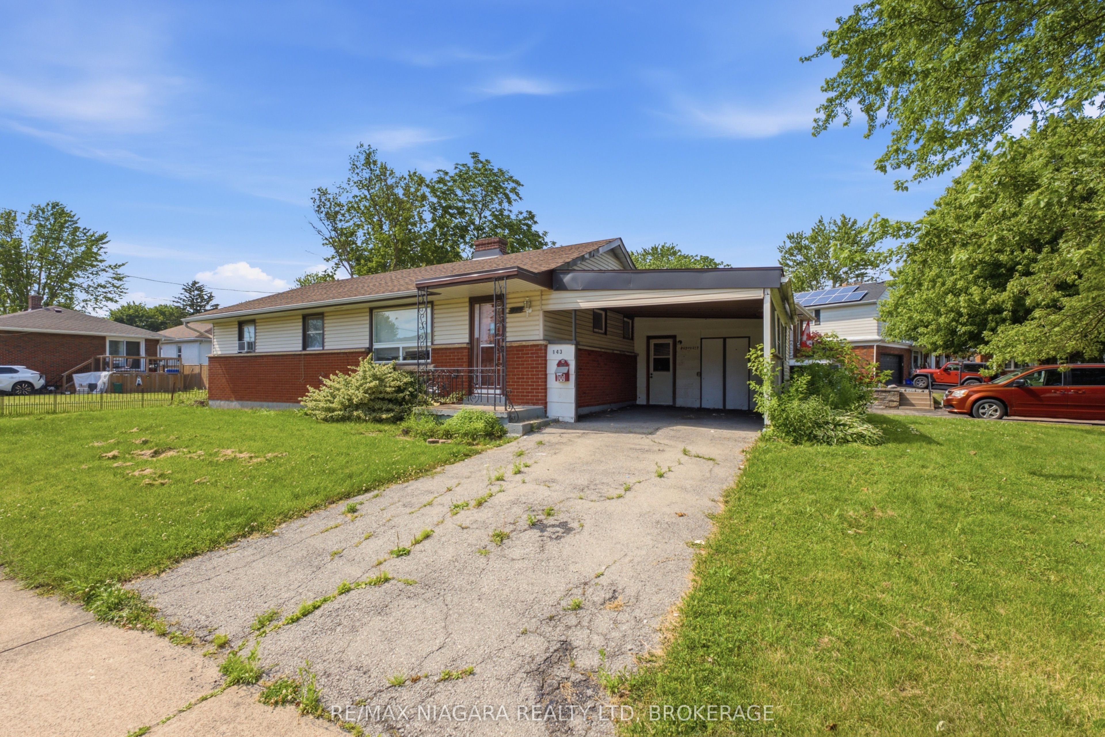 143 North Crescent
