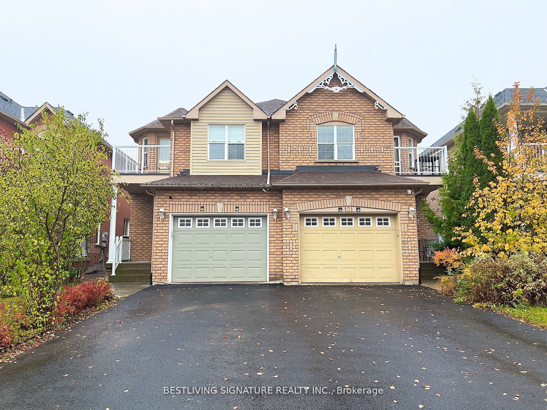 Photo 1 of 19 — 103 Antique Drive, Richmond Hill, ON L4E 4G3