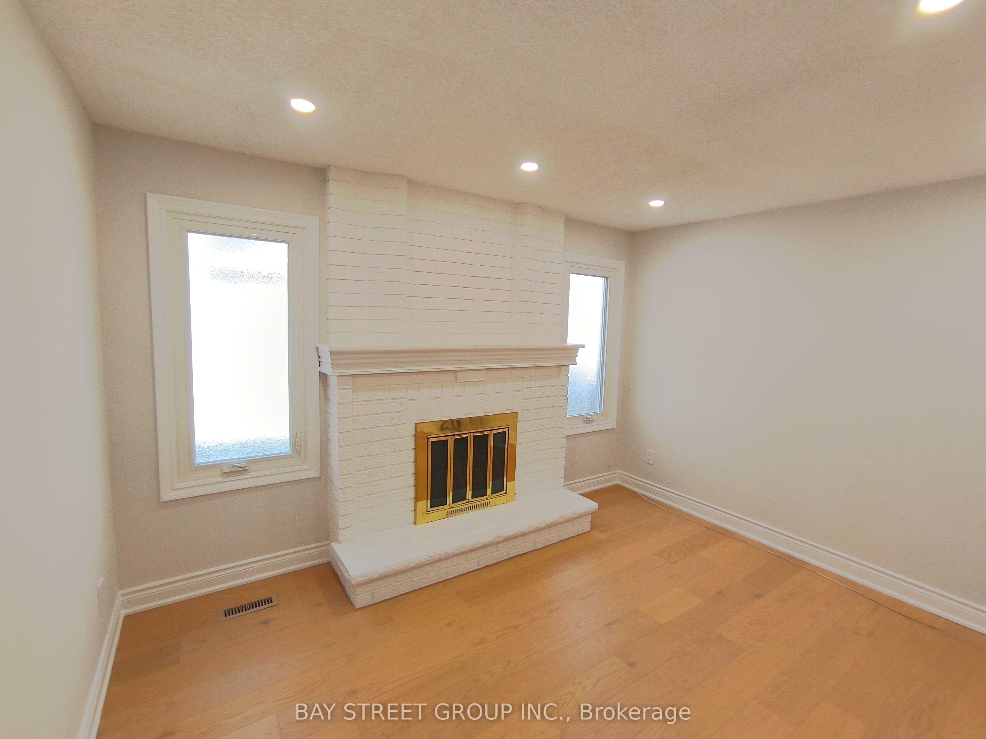 3282 Dragon Drive