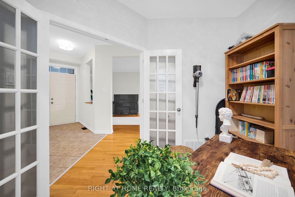 Photo of 27 Knowlton Drive, Barrhaven, ON K2G 6P1 (MLS # X13149834)
