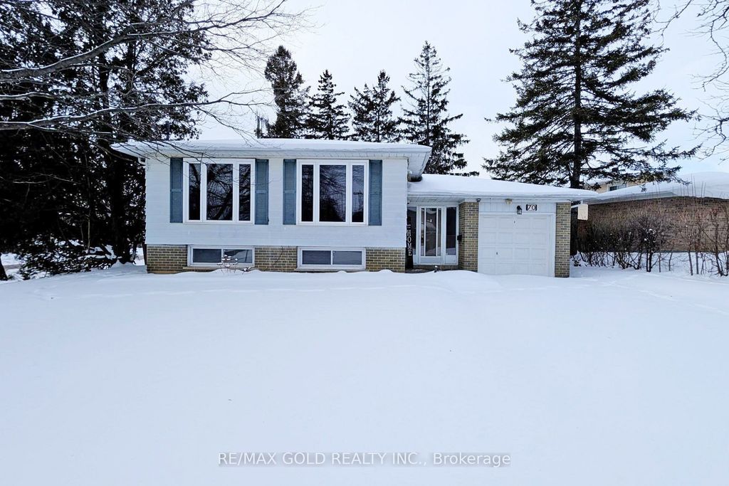 Photo of 70 Greystone Crescent, Halton Hills, ON L7G 1G9 (MLS # W12728040)