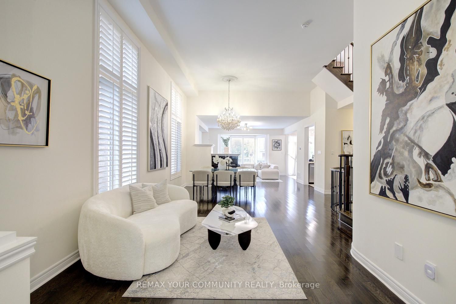 79 Chayna Crescent