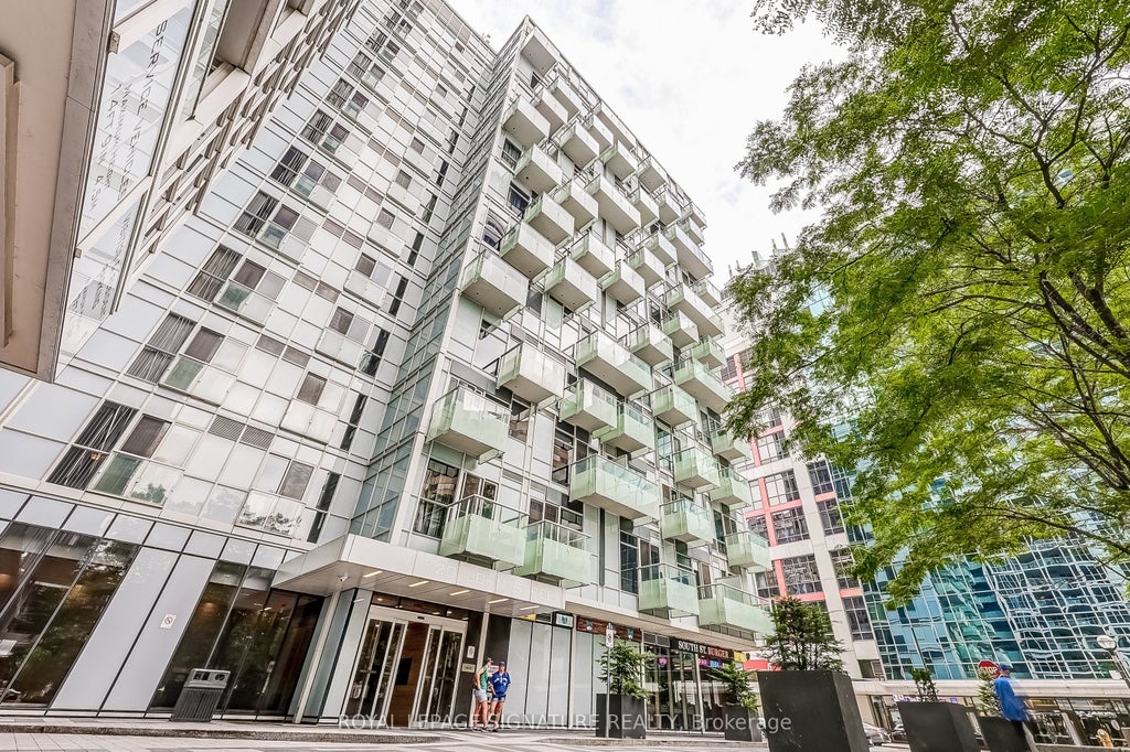 Photo of 20 John Street #922, Toronto, ON M5V 0G5 (MLS # C13217662)