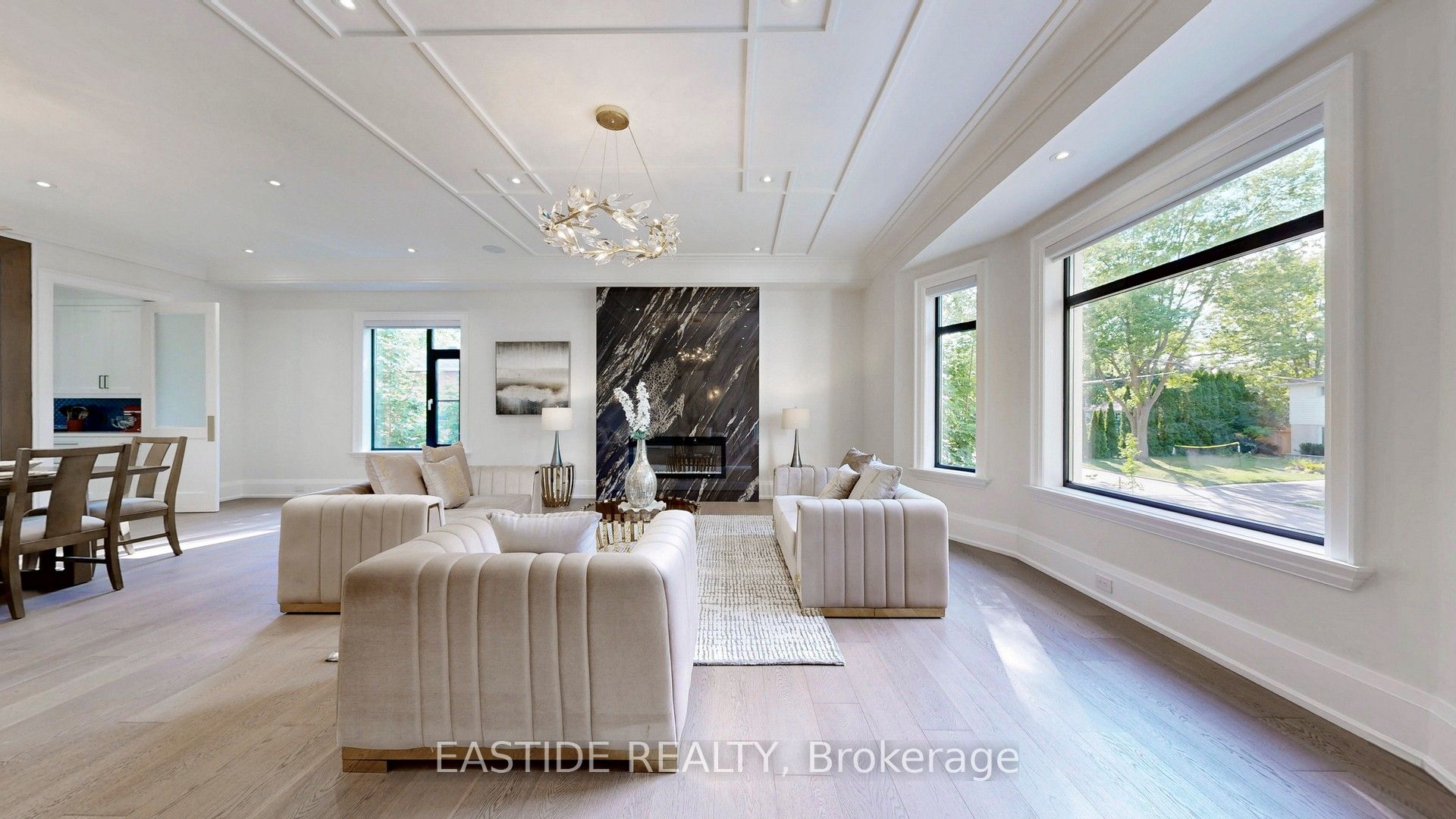 1 Ennismore Place