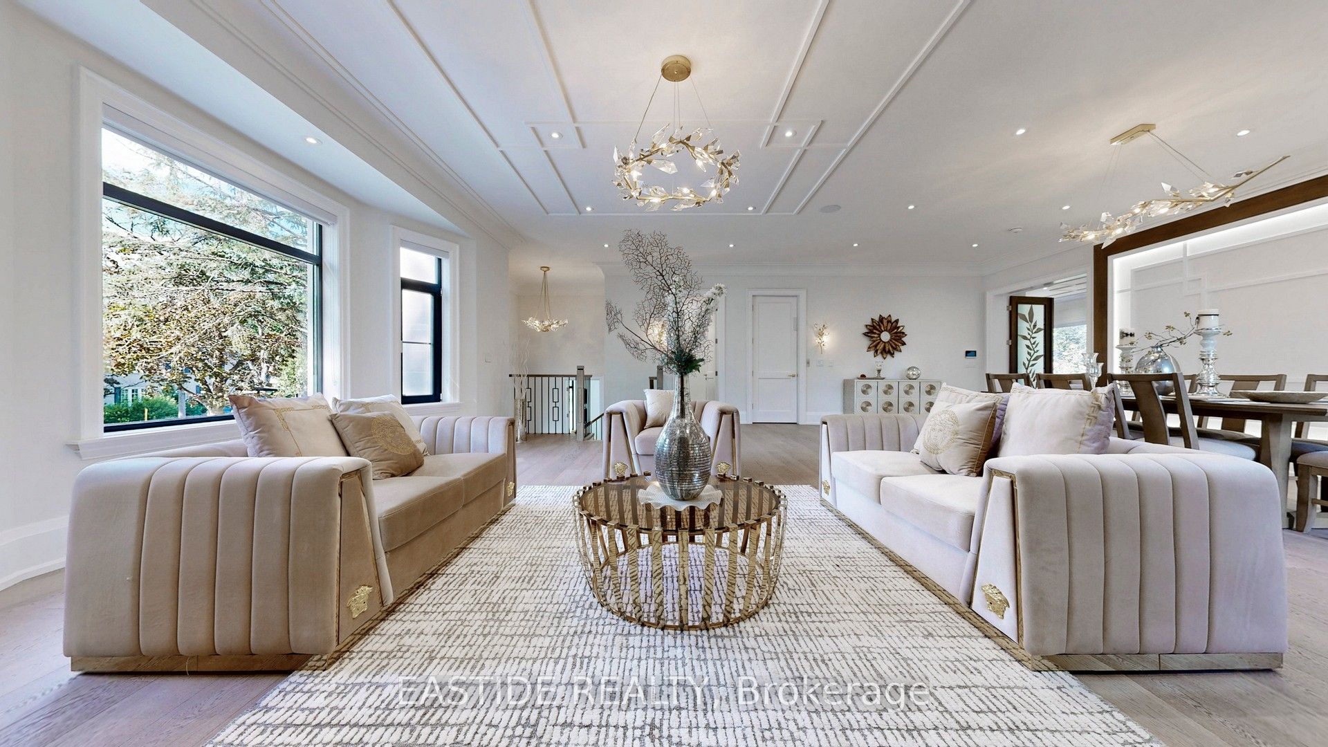 1 Ennismore Place