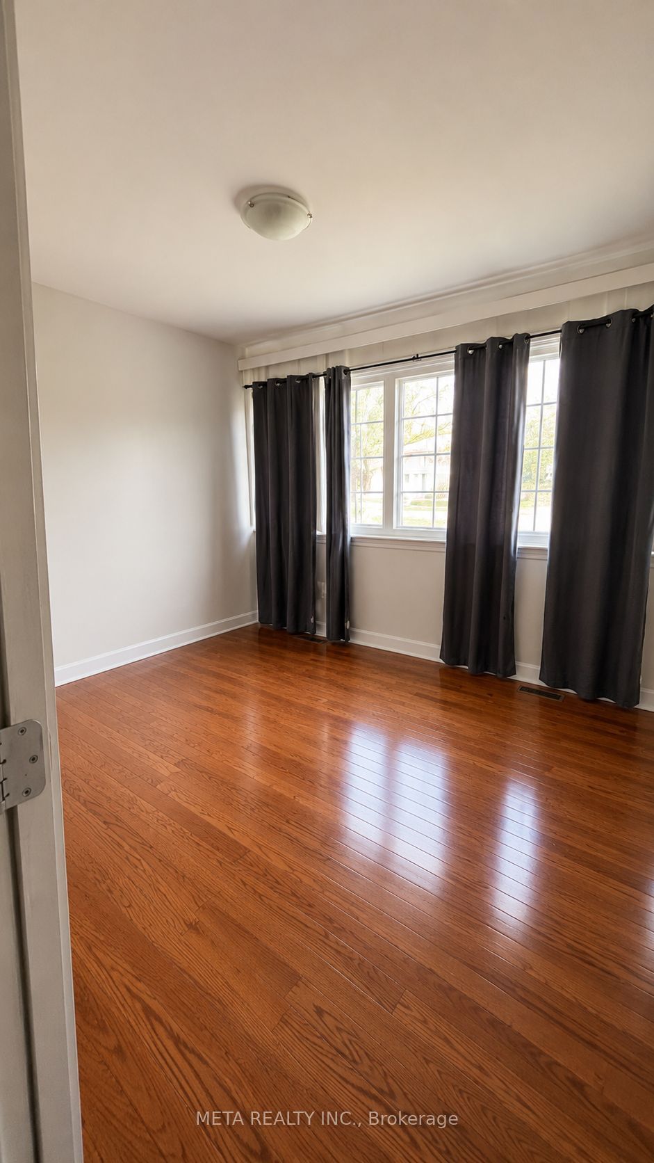 540 Mccowan Road Main Floor
