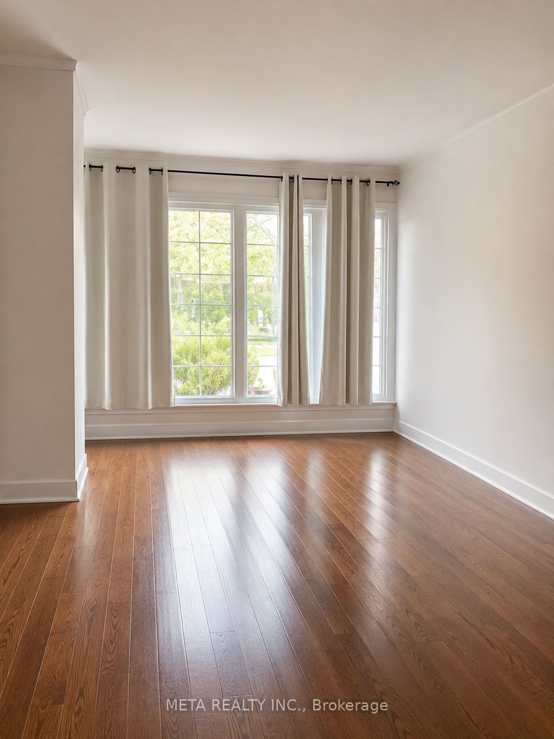 540 Mccowan Road Main Floor