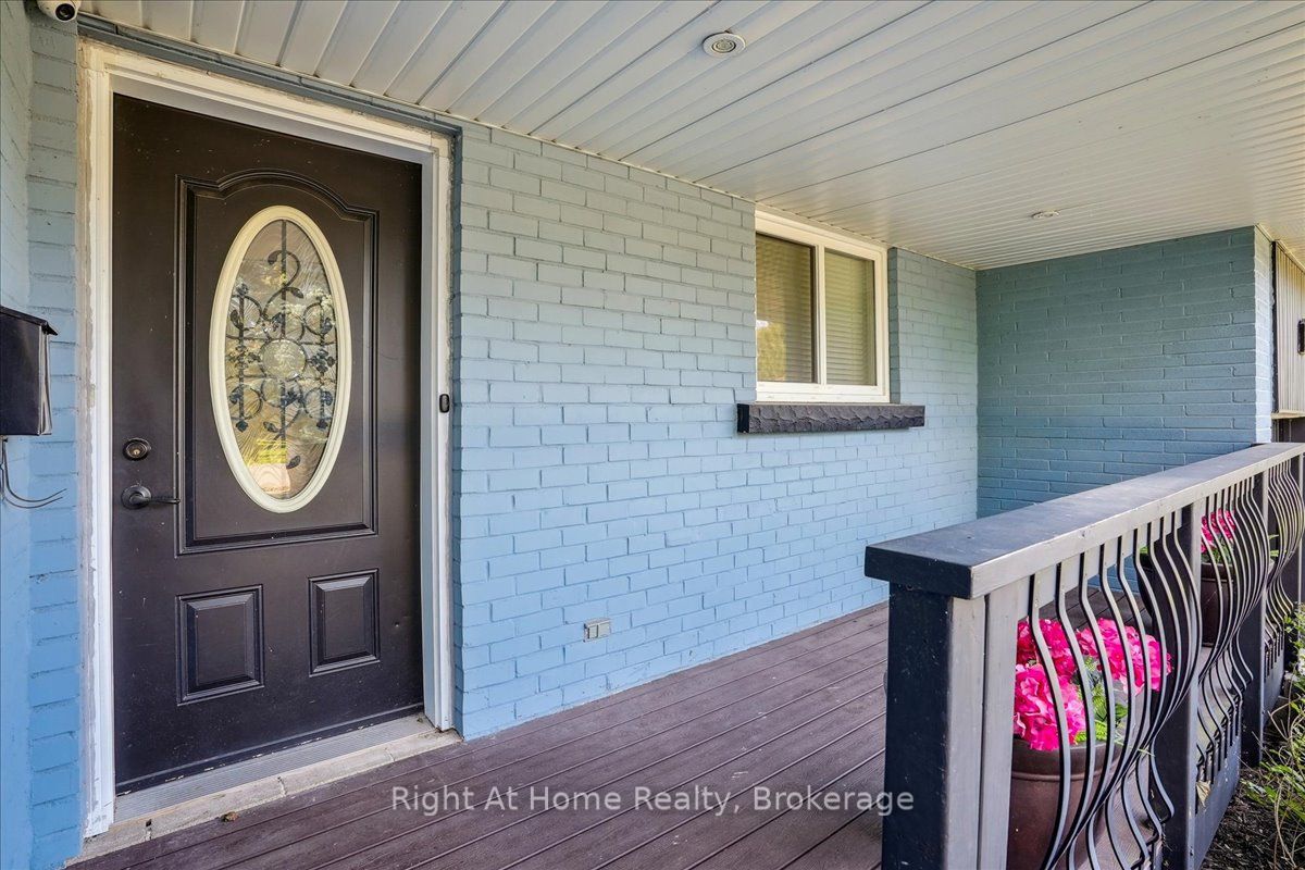 257 Wales Crescent