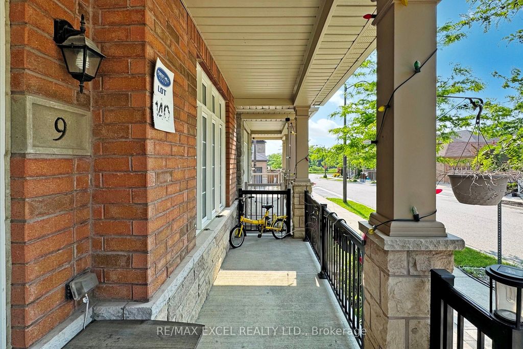 Photo of 9 Sunnyside Hill Road, Markham, ON L6B 0X4 (MLS # N13076408)