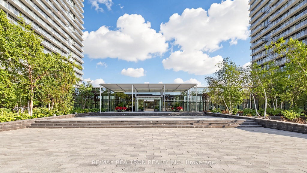 Photo of 105 The Queensway Avenue #3301, Toronto, ON M6S 5B5 (MLS # W13777722)
