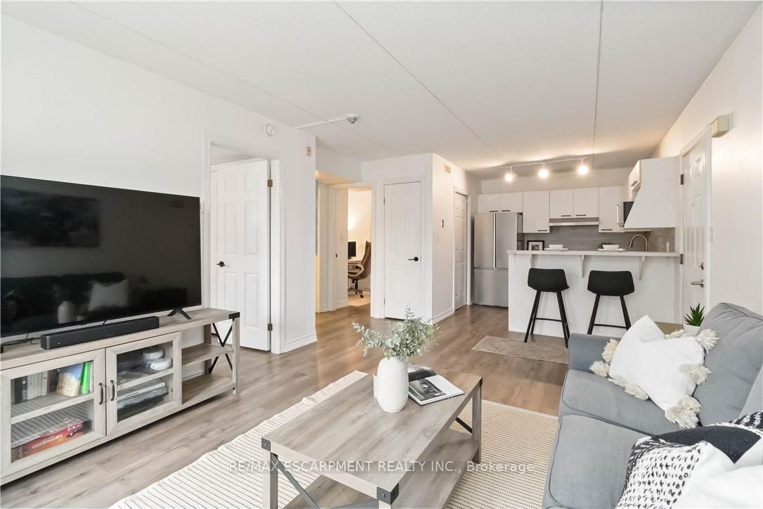 2030 Cleaver Avenue 222