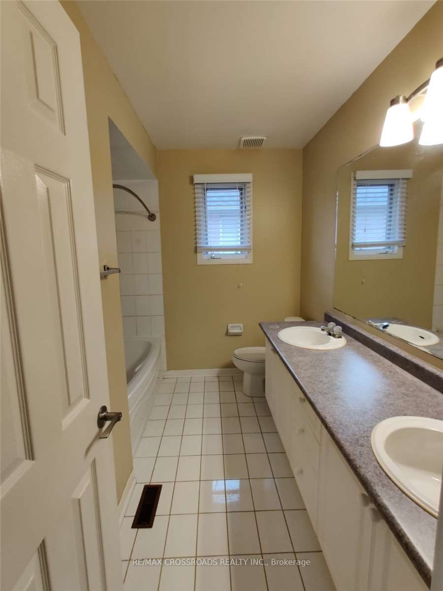 673 Bristol Road W