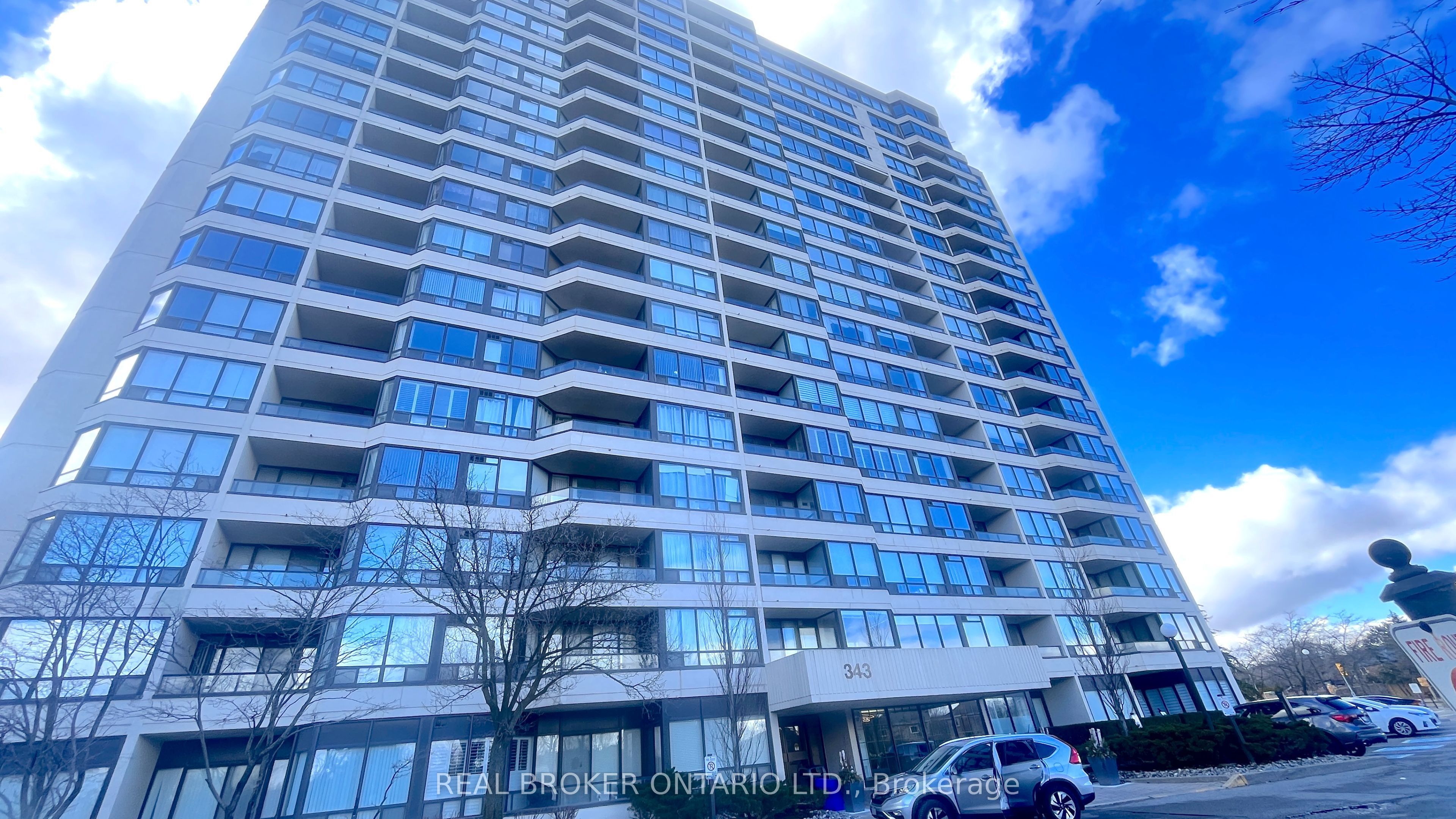 343 clark Avenue W 1403