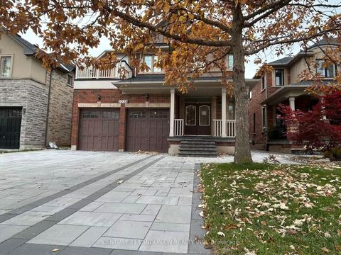 2238 Gladacres Lane Oakville ON L6M 0G3