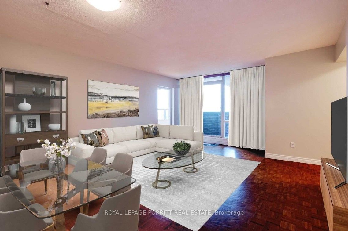 1535 Lakeshore Road E 907